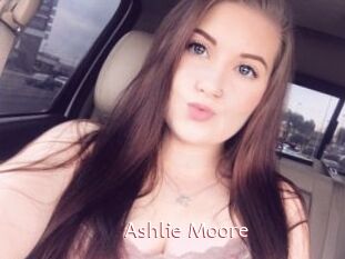 Ashlie_Moore