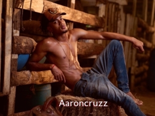 Aaroncruzz