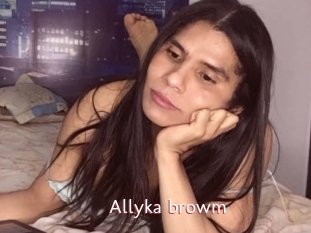 Allyka_browm