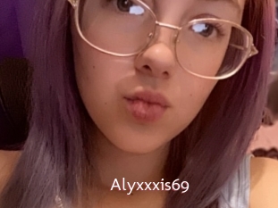 Alyxxxis69