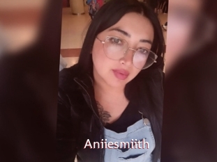 Aniiesmiith