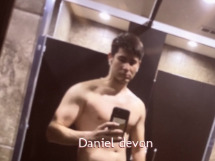 Daniel_devon