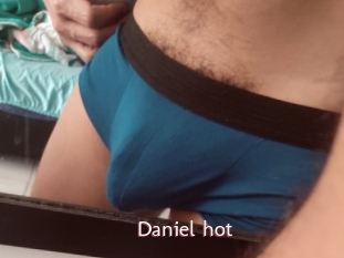 Daniel_hot