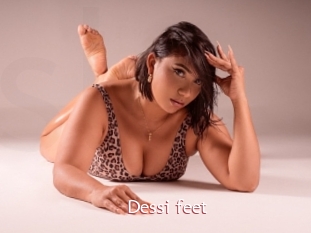 Dessi_feet