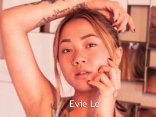 Evie_Le