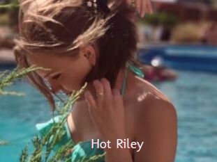 Hot_Riley