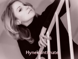 HynekaIntimate