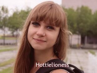 Hottielioness