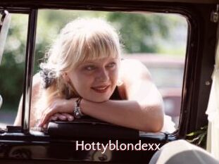 Hottyblondexx