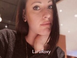 LaraRoxy