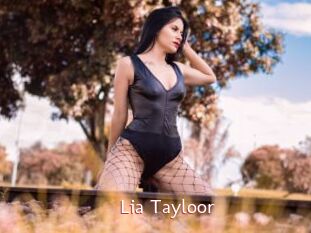 Lia_Tayloor