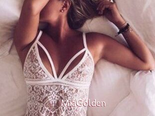 Mia_Golden