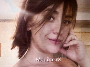 Monika_xX