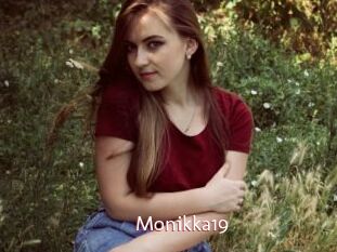 Monikka19