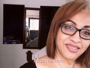 Maturee_hot