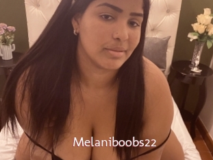 Melaniboobs22