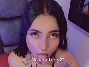 Miaandtony22