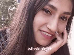 Misskinkyxx