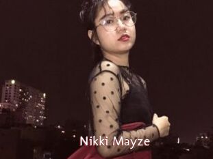 Nikki_Mayze