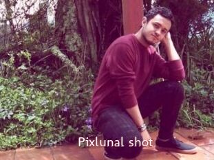 Pixlunal_shot