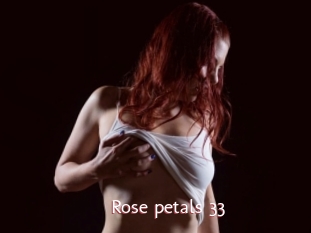 Rose_petals_33