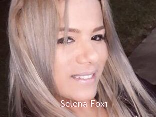 Selena_Fox1