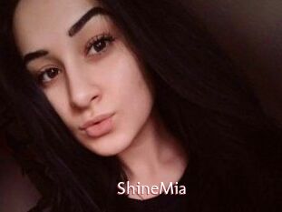 ShineMia