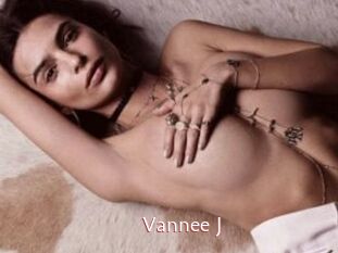 Vannee_J